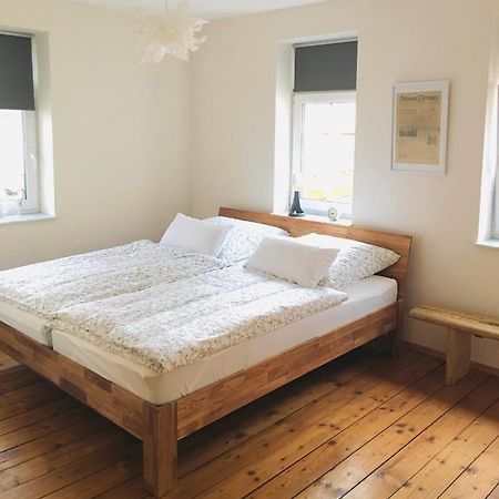 Komplettes Ferienhaus Fuer Bis Zu 4 Personen Dornheim Esterno foto